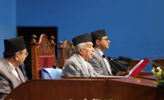 आगामी आ.व.को नीति तथा कार्यक्रम सार्वजनिक, सानो आकारको बजेट ल्याउने छनक देखिएको अर्थविद्को भनाई, वर्तमान चुनौति सम्वोधन हुन नसक्ने एमालेको टिप्पणी(खासखबर)