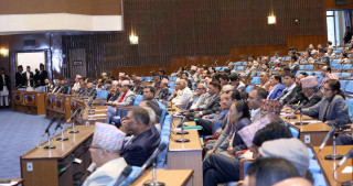नीति तथा कार्यक्रममाथि सांसदहरुका धारणा,संघीयताको विषयदेखी र घोचपेचसम्मको श्रृंखला कायमै (खासखबर)