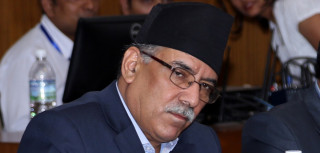 आफ्नै अभिव्यक्तिले प्रधानमन्त्री संकटमा,राजीनामा माग्दै एमालेद्वारा सदन अवरुद्ध, राजीनामा दिनुपर्ने कारण नै नरहेको सत्तागठबन्धनको निर्णय (खासखबर)