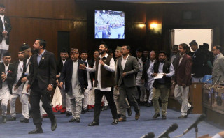 रास्वपा र राप्रपाको विरोधपछि प्रतिनिधिसभा बैठक स्थगित