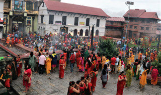 ‘गहनामा सजिएर पशुपति नआउनुहोला’