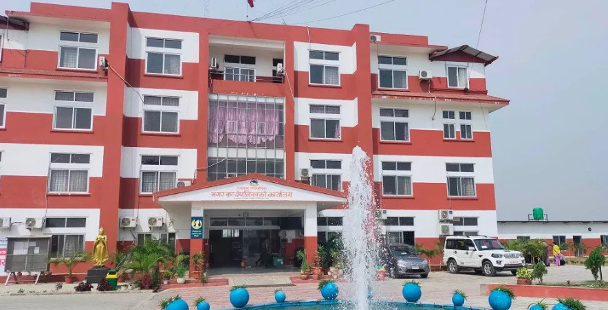 तिलोत्तमा भित्रका सामुदायिक विद्यालयहरुमा हप्ताको एक दिन पुस्तक बोक्नु नपर्ने