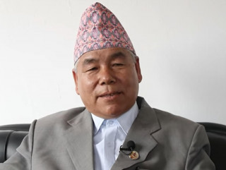 प्रचण्डको भ्रमणको चाँजोपाँजो मिलाउन सुटुक्क देव गुरुङ चीन प्रस्थान