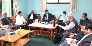माओवादी केन्द्रका पूर्वनिर्धारित सबै कार्यक्रम स्थगित, भूकम्प पीडितको उद्दार र राहतमा खटिन निर्देशन