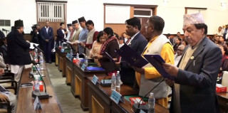 लामो समयपछि प्रतिनिधिसभाका १० वटै समितिले पाए नेतृत्व, समितिको निर्देशन कार्यान्वयन गराउनुपर्ने चुनौती (खासखबर)
