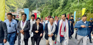 ८ वर्षपछि तातोपानी पुगेका नेपालीलाई चीनद्वारा स्वागत