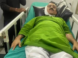 नेताहरुप्रति जनआक्रोश बढ्दो,कांग्रेस नेता यादवमाथि खुकुरी प्रहार भएपछी सांसदहरुको चिन्ता(खासखबर)