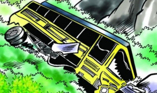 रामेछापबाट काठमाडौं आउँदै गरेको बस दुर्घटना, ७ जना घाइते