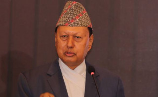 आन्दोलन फिर्ता लिन चिकित्सकलाई स्वास्थ्यमन्त्री बस्नेतको आग्रह