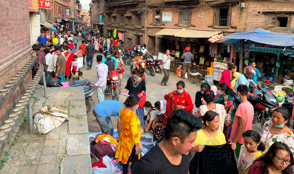 रौनक भर्दै आयो चाडबाड, थपियो चिन्ता (खासखबर)