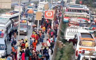काठमाडौंबाट दशैं बनाउन अहिलेसम्म करिव ९ लाख यात्रु बाहिरिए