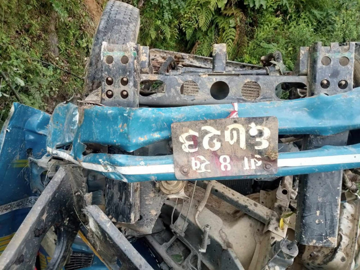 काभ्रेमा गाडी दुर्घटनाः दुई जनाको मृत्यु, १ जना घाइते