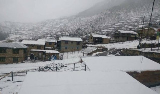 हुम्लामा भारी हिमपात, तापक्रम ३ दशमलव ९मा झर्यो