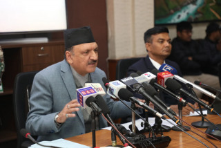 सरकारको निरन्तर प्रयासपछि मुलुकको अर्थतन्त्र सकारात्मक दिशामा छ : अर्थमन्त्री महत