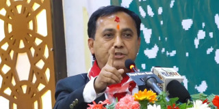 सिंहदरबार घेर्ने विश्वप्रकाश शर्माको चेतावनी