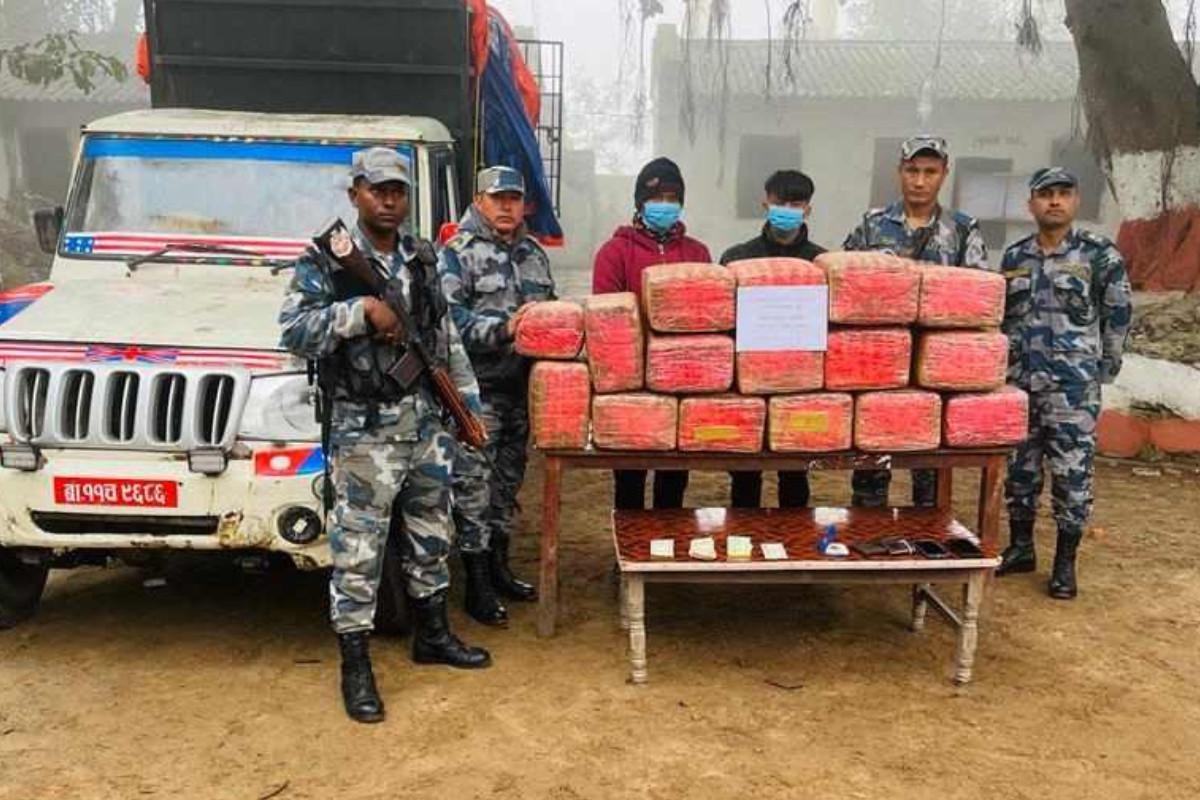 पर्साबाट १६८ किलो गाँजासहित दुई जना पक्राउ