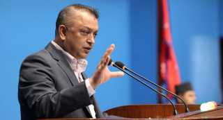 सबै दलसँग छलफल गरेर मात्रै संविधान संशोधनको प्रक्रिया अघि बढ्छ : गगन थापा