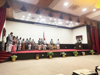 नवनियुक्त यी मन्त्रीहरूले लिए शपथ, मन्त्रीमण्डल २० सदस्यीय बन्यो
