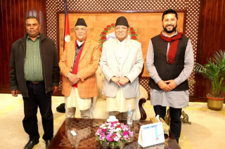 सत्ता गठबन्धनको आलोचना शुरु, कांग्रेसले माग गरेको गृहमन्त्रीको छानबिनमा अटेरी, नागरिकमा आक्रोश बढ्दो (खासखबर)