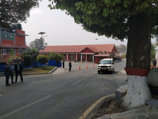 बालुवाटारमा प्रधानमन्त्रीसँग गगन र सिटौलाको गोप्य छलफल चल्दै