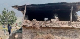 आगलागीमा परी अछाममा दुईजनाको मृत्यु