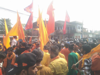 विराटनगरमा तनाब, प्रहरीले गर्‍यो हवाई फायर