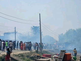 महोत्तरीको मटिहानीमा लागेको आगो ६ घण्टापछि नियन्त्रणमा आयो