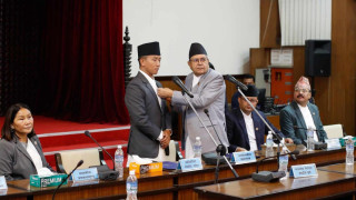 बुबाको मार्गनिर्देशानुसार अघि बढ्ने सांसद नेम्बाङको प्रतिबद्धता