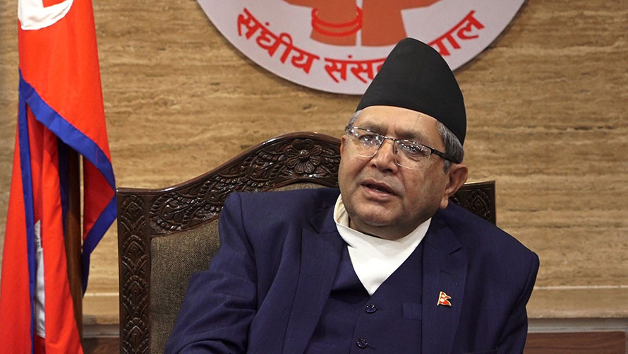 संसद बैठक स्थगित भएपछि सभामुखले प्रमुख सचेतकसँग छलफल गर्दै