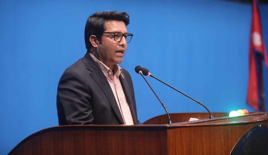 ‘नयाँ संसद भवनभित्र मदिरा पिउने बार बनाऔँ’