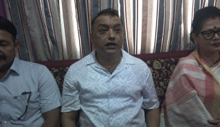 प्रधानमन्त्री प्रचण्डलाई राजीनामा दिन गगन थापाको सुझाव