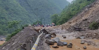 वर्षासँगै कान्ति लोकपथ, बीपी राजमार्गसहित देशभर ३६ सडक खण्ड अवरुद्ध (विवरणसहित)