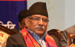 कामचलाउ बनेका प्रधानमन्त्रीलाई राजीनाको दवाव, विश्वासको मत फेस गर्ने प्रधानमन्त्रीको अडान(खासखबर)