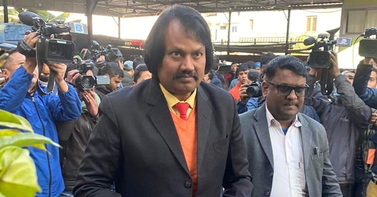 प्रधानमन्त्री प्रचण्डलाई विश्वासको मत नदिने जनमतको निर्णय