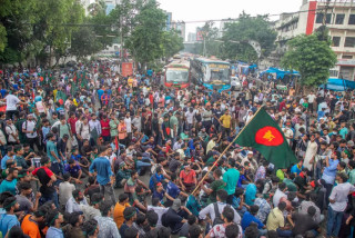 बंगलादेशमा रहेका नेपालीलाई अत्यावश्यक बाहेक बाहिर ननिस्कन दूतावासको आग्रह