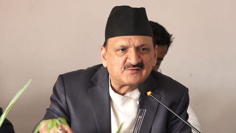 ओलीपछि देउवा नै प्रधानमन्त्री बन्नुहुन्छ:  डा.प्रकाशशरण महत