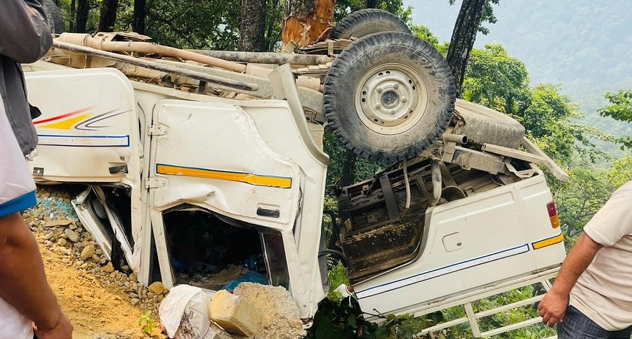 नवलपुरमा जिप दुर्घटना हुँदा दुई जनाको मृत्यु, २८ घाइते