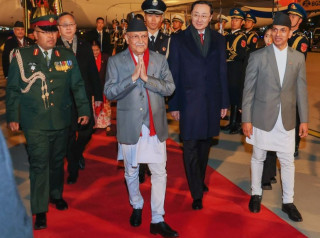 प्रधानमन्त्री ओली चीन भ्रमणमा,बीआरआई सहित झण्डै साढे ८ अर्ब अनुदान सम्झौता हुदै, कम्तीमा ८ वटा एमओयुमा हुनेछ हस्ताक्षर (खासखबर)