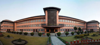 यातायातको क्षेत्रमा हडताल नगर्न सर्वाेच्चको अन्तरिम आदेश