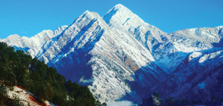 माघ सकिनै लाग्यो, न हिउँ न वर्षा